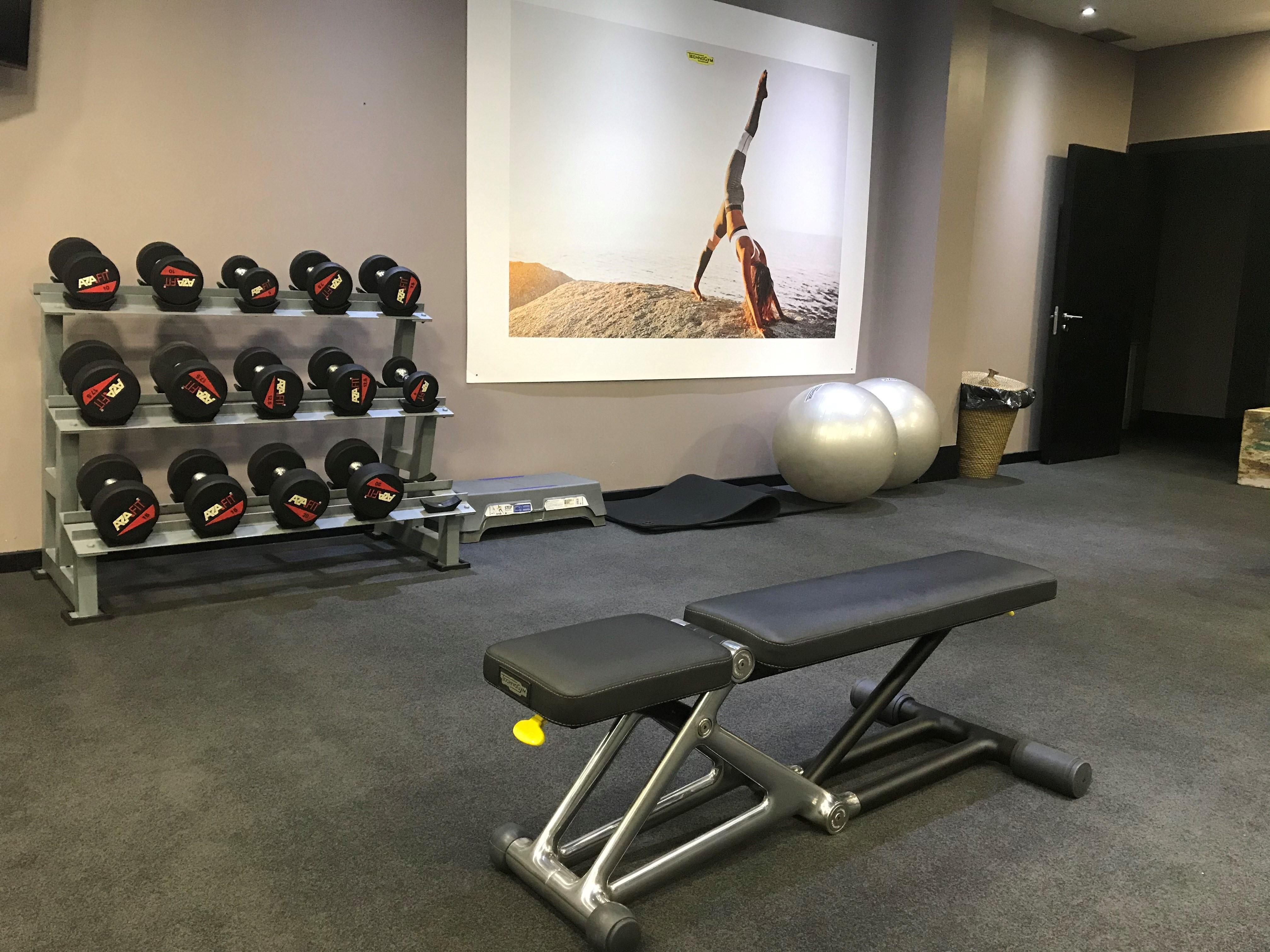138 Liberdade Hotel Lisboa Екстериор снимка A weight bench
